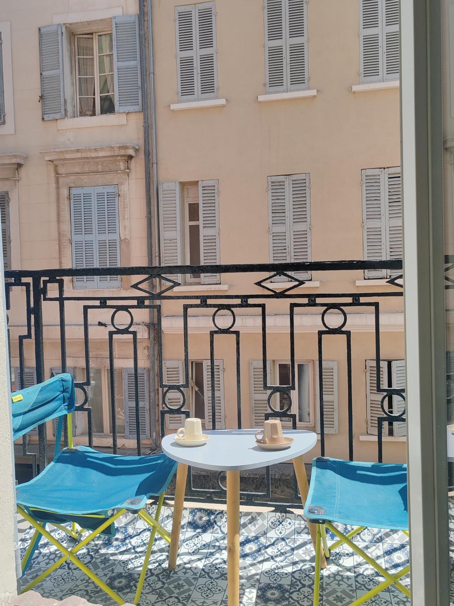 T3 Grand Balcon Au Coeur Du Vieux Port Apartment Marseille Exterior photo
