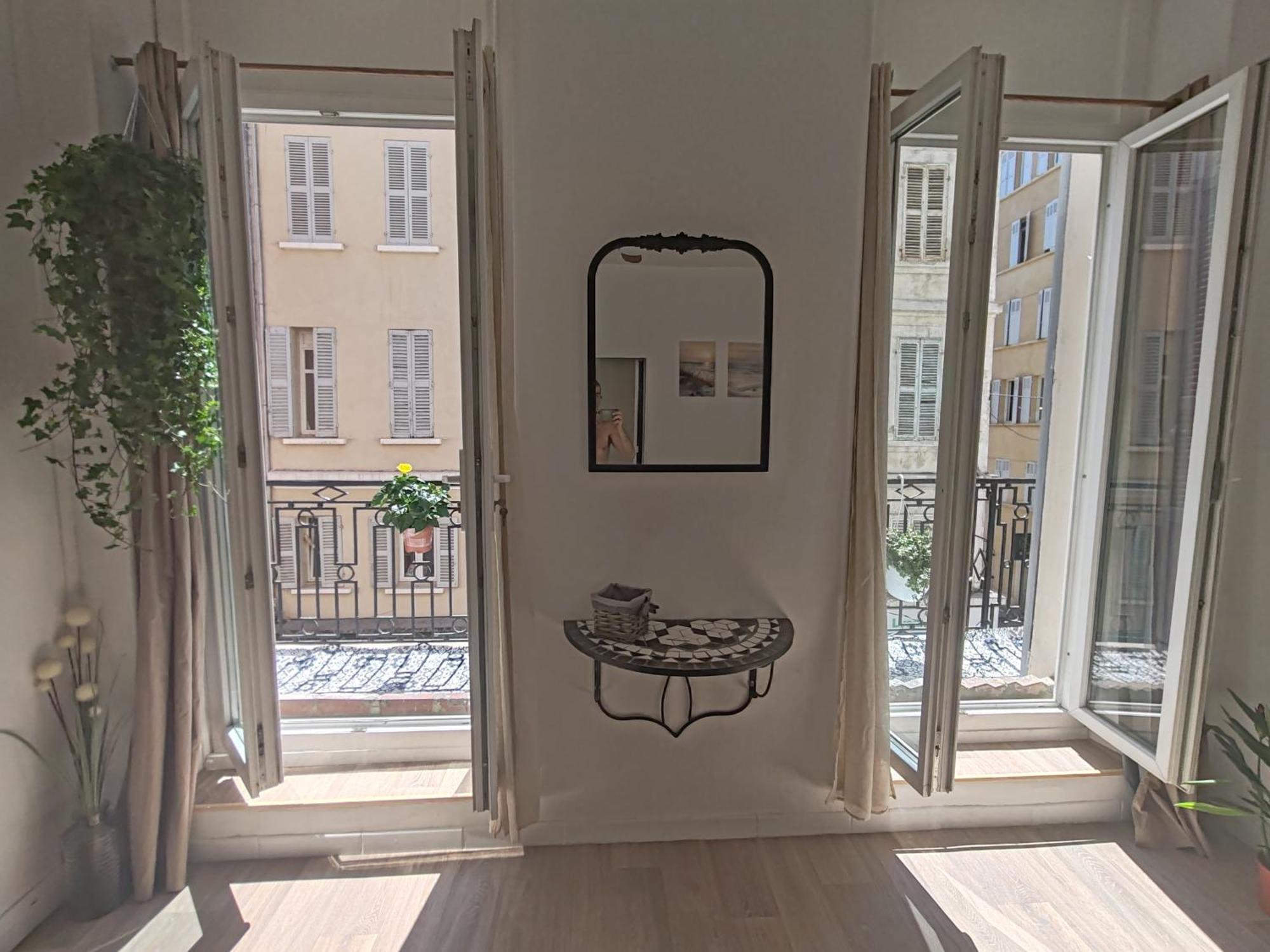 T3 Grand Balcon Au Coeur Du Vieux Port Apartment Marseille Exterior photo